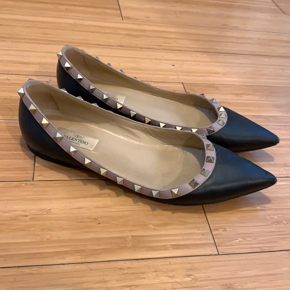Valentino Rock Stud flats size 40